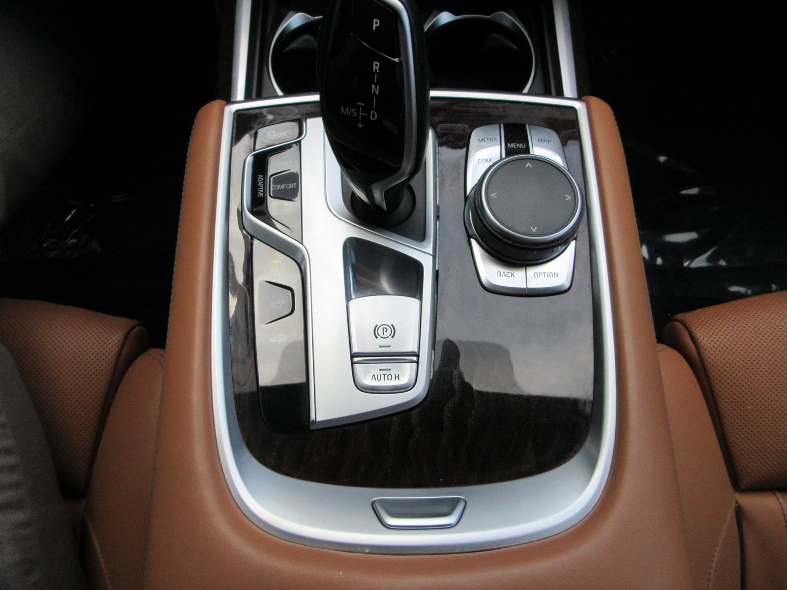 Used 2020 BMW 750i xDrive w/ Interior Design Package AWD/4WD image 50
