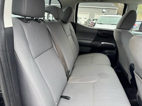 Used 2017 Toyota Tacoma SR5 image 20