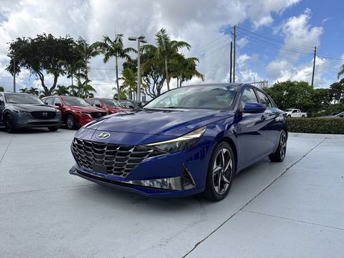 Used 2021 Hyundai Elantra SEL w/ Convenience + Premium Package FWD image 31