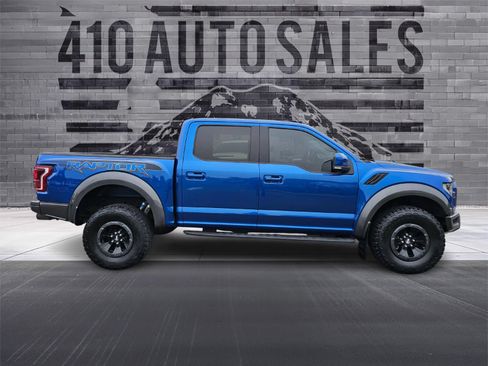 Used 2018 Ford F150 Raptor w/ Equipment Group 802A Luxury AWD/4WD image 2