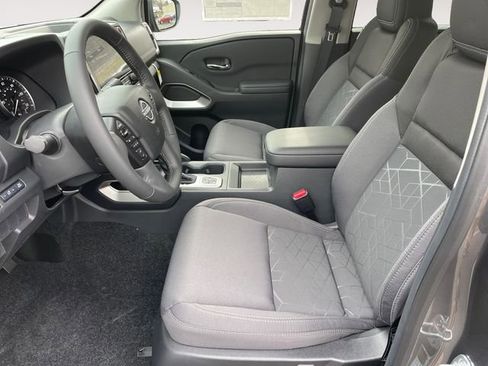 New 2026 Nissan Frontier SV image 9