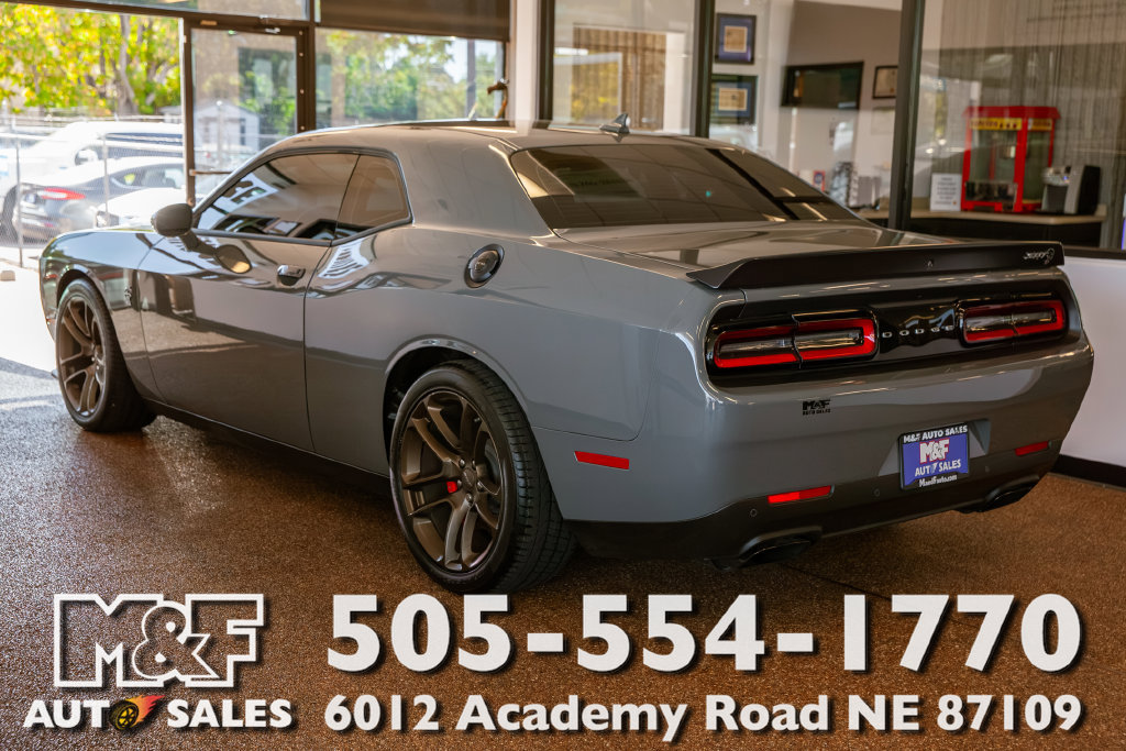 Used 2023 Dodge Challenger SRT Hellcat RWD image 5