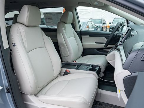 New 2026 Honda Odyssey EX-L image 17