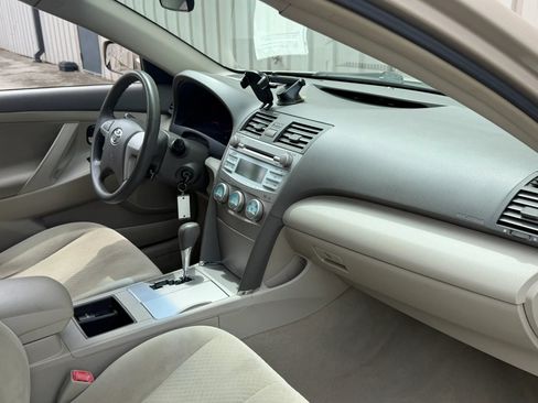 Used 2007 Toyota Camry LE FWD image 14