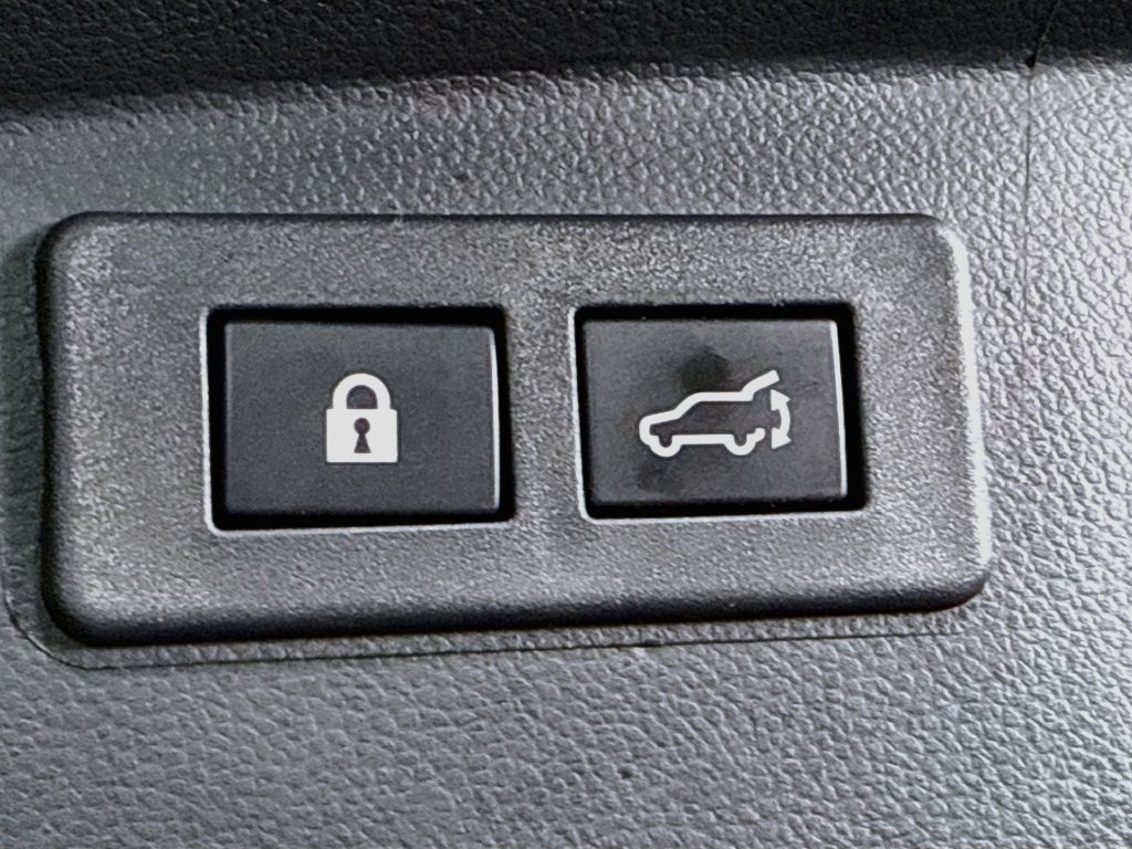 Used 2025 Subaru Outback Premium AWD/4WD image 30