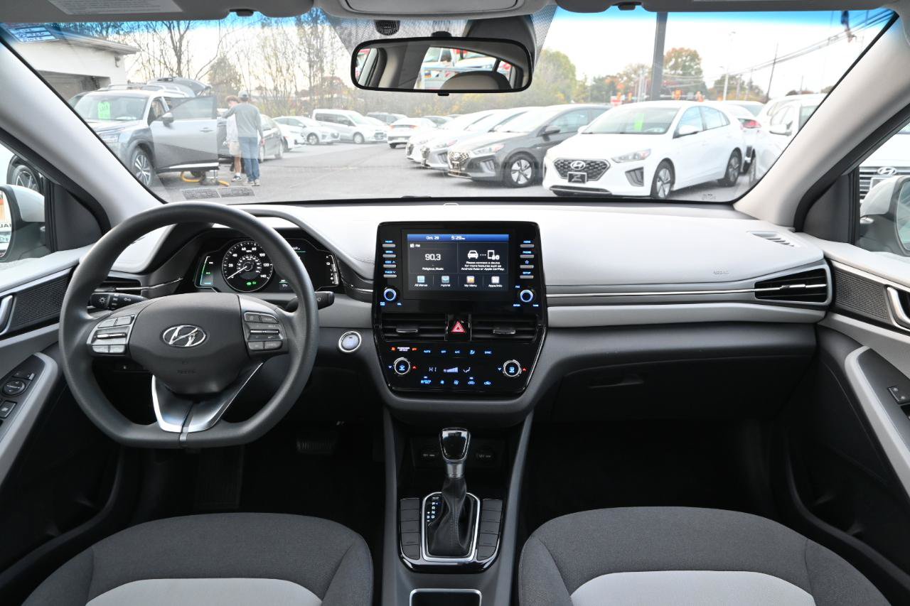 Used 2020 Hyundai Ioniq Blue FWD image 2