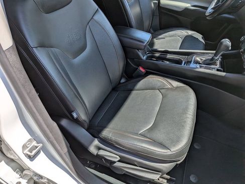 Used 2022 Jeep Compass Limited AWD/4WD image 24