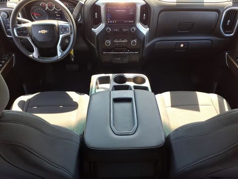 Used 2020 Chevrolet Silverado 1500 LT w/ Trailering Package image 18