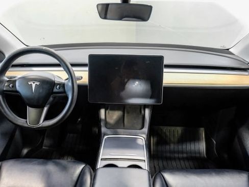 Used 2021 Tesla Model Y 2WD image 22