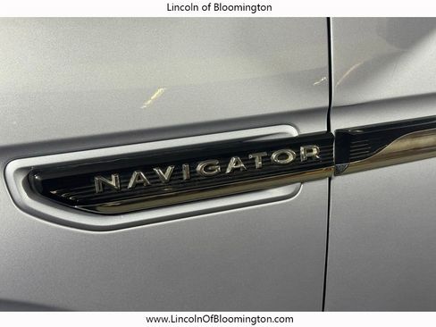 Certified 2022 Lincoln Navigator L Black Label AWD/4WD image 13