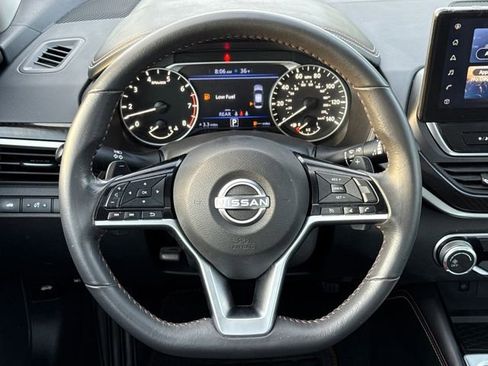 Used 2024 Nissan Altima 2.5 SR w/ SR Premium Package image 13