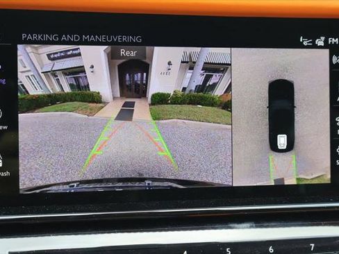 Certified 2025 Rolls-Royce Cullinan image 34