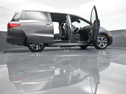 Certified 2022 Honda Odyssey Touring image 50