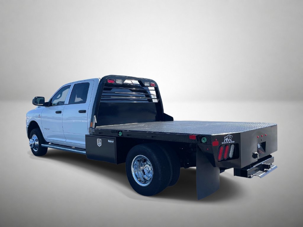 Used 2022 RAM 3500 Tradesman w/ Chrome Appearance Group AWD/4WD image 5