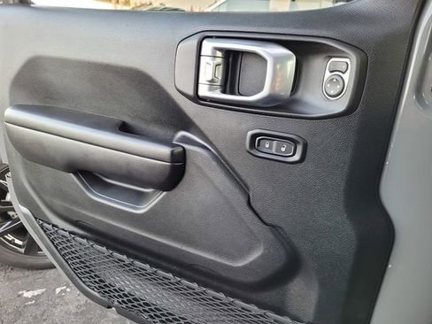 Certified 2021 Jeep Wrangler Sport image 15