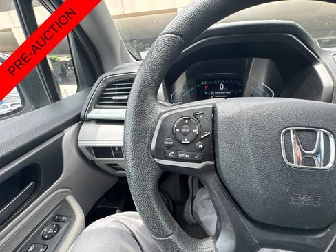 Used 2018 Honda Odyssey LX image 20