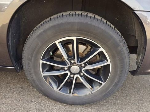 Used 2016 Dodge Grand Caravan R/T w/ Driver Convenience Group image 12