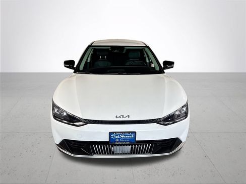 Used 2024 Kia EV6 Light AWD/4WD image 3