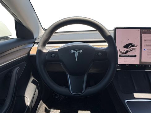 Used 2023 Tesla Model 3 Standard Range RWD image 12