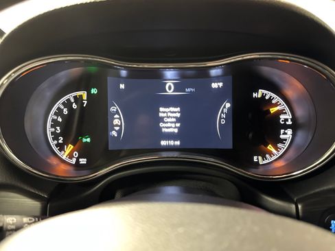Used 2019 Jeep Grand Cherokee Laredo AWD/4WD image 20