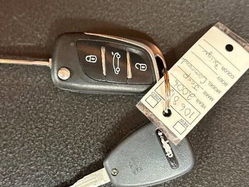 Used 2006 Jeep Commander 2WD image 88