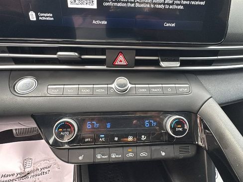 Used 2023 Hyundai Elantra SEL w/ Convenience Package FWD image 20