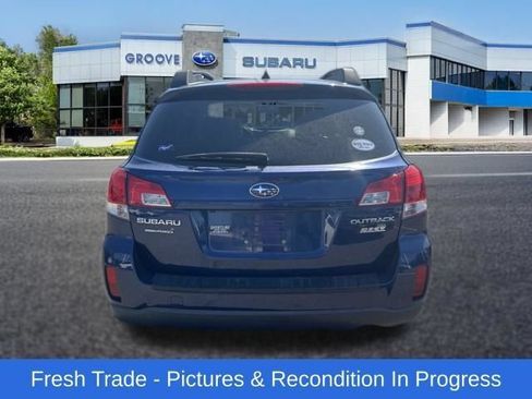 Used 2011 Subaru Outback 2.5i Limited w/ PWR Moonroof Pkg AWD/4WD image 4
