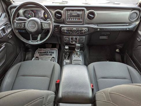 Used 2023 Jeep Wrangler Unlimited w/ Cold Weather Group AWD/4WD image 17