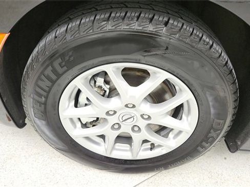 Used 2022 Chrysler Pacifica Touring-L image 24