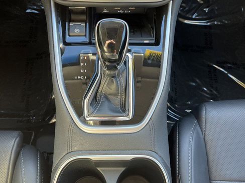 Certified 2022 Subaru Outback Limited XT image 24