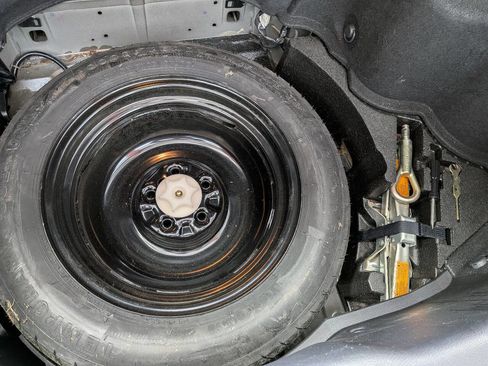 Used 2004 Nissan 350Z Enthusiast image 20