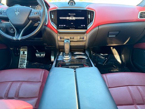 Certified 2022 Maserati Ghibli Modena image 18