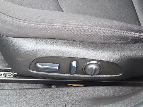 Used 2024 Chevrolet Malibu LT FWD image 11