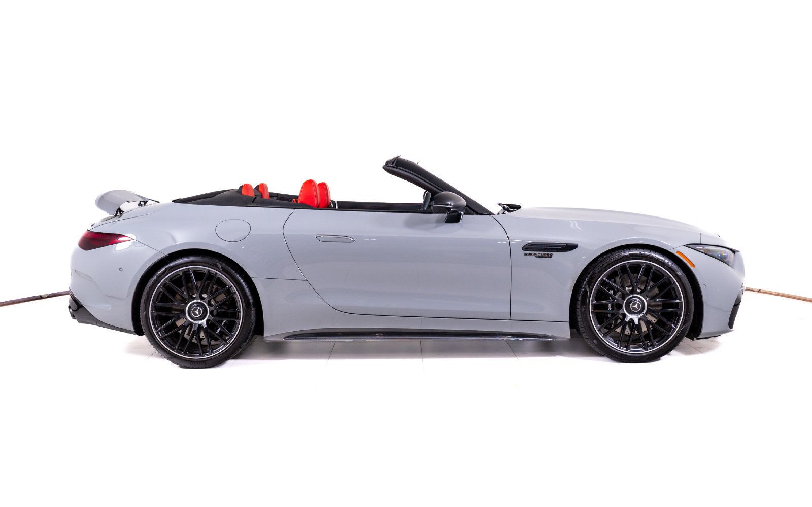 Used 2024 Mercedes-Benz SL 63 AMG 4MATIC image 9