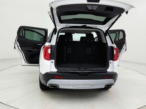 Used 2023 GMC Acadia SLT image 10