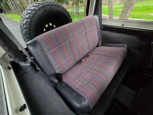 Used 2000 Jeep Wrangler Sport AWD/4WD image 17