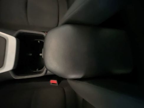 Used 2025 Toyota RAV4 XLE AWD/4WD image 21