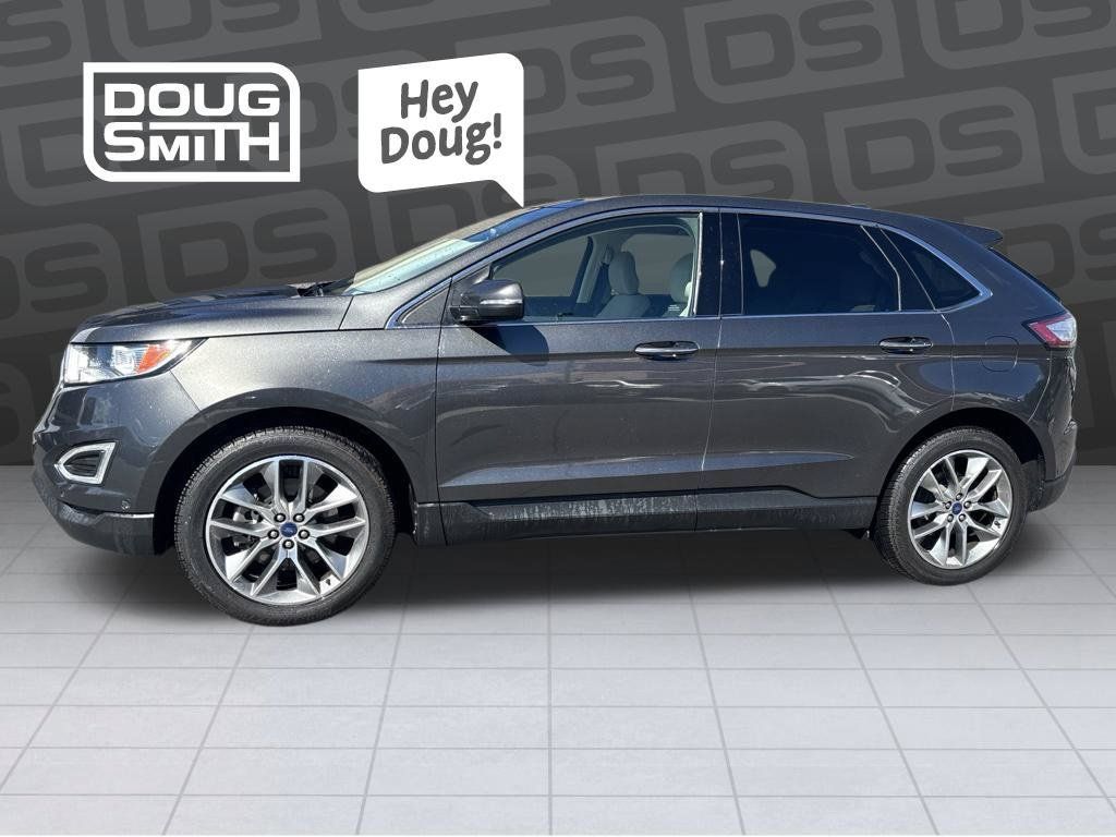Used 2018 Ford Edge Titanium w/ Equipment Group 302A AWD/4WD image 2