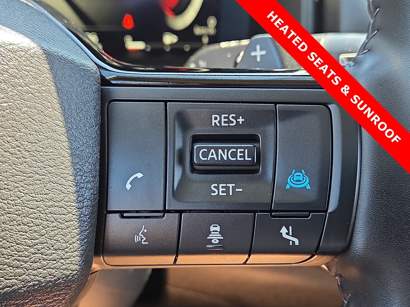 Used 2025 Nissan Rogue SL w/ Tech Package FWD image 22