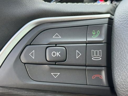 New 2025 Jeep Grand Cherokee Laredo RWD image 20