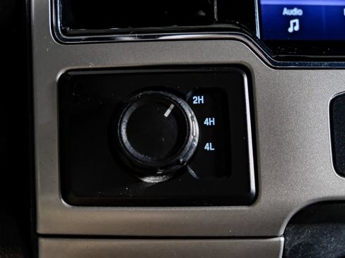 Used 2022 Ford F250 Lariat w/ Lariat Value Package AWD/4WD image 25