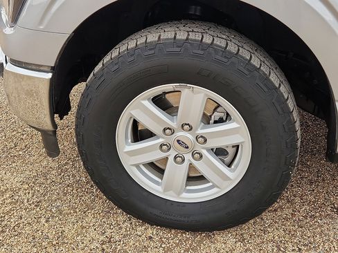 Used 2023 Ford F150 XLT image 7