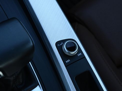 Used 2018 Audi A4 2.0T Premium Plus w/ Premium Plus Package image 25