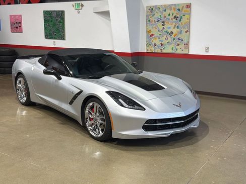 Used 2016 Chevrolet Corvette Stingray Convertible w/ 3LT Preferred Equipment Group RWD image 21