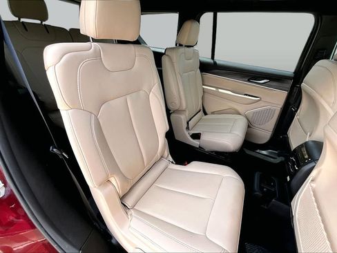 Used 2024 Jeep Grand Cherokee L Limited RWD image 20