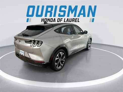 Used 2021 Ford Mustang Mach-E Premium image 8