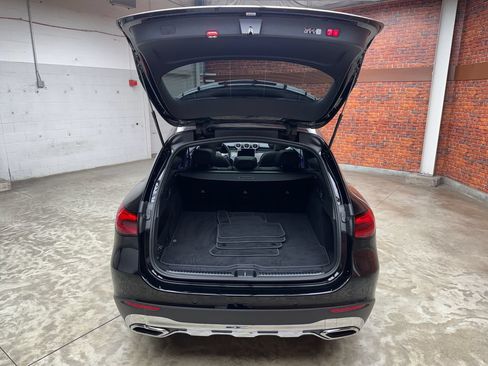 Used 2026 Mercedes-Benz GLC 300 4MATIC image 25