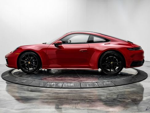 Used 2024 Porsche 911 Carrera w/ Premium Package image 7