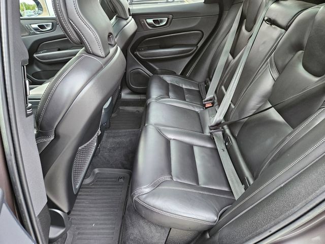 Certified 2023 Volvo XC60 B5 Ultimate w/ Climate Package AWD/4WD image 14