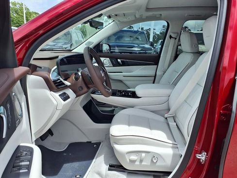 New 2026 Buick Enclave Avenir w/ Super Cruise Package FWD image 8